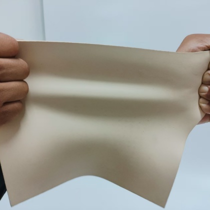 Lámina de caucho resistente al desgarro